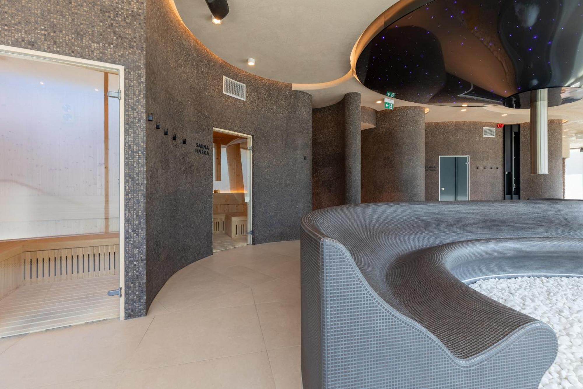 Royal Waves Resort & Spa - Apartment With Parking By Noclegi Renters Miedzyzdroje Esterno foto